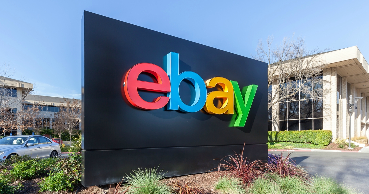 Конфлікт гігантів: eBay подала в суд на Amazon  