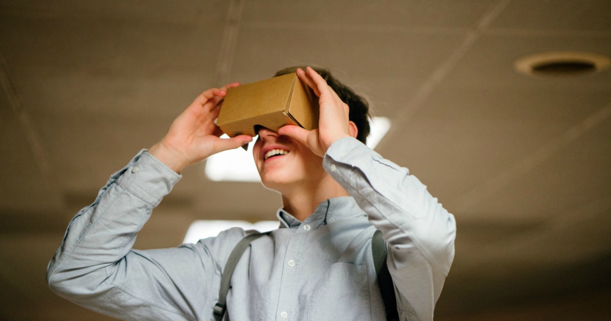 Цікаві додатки для віртуальної реальності на смартфоні  