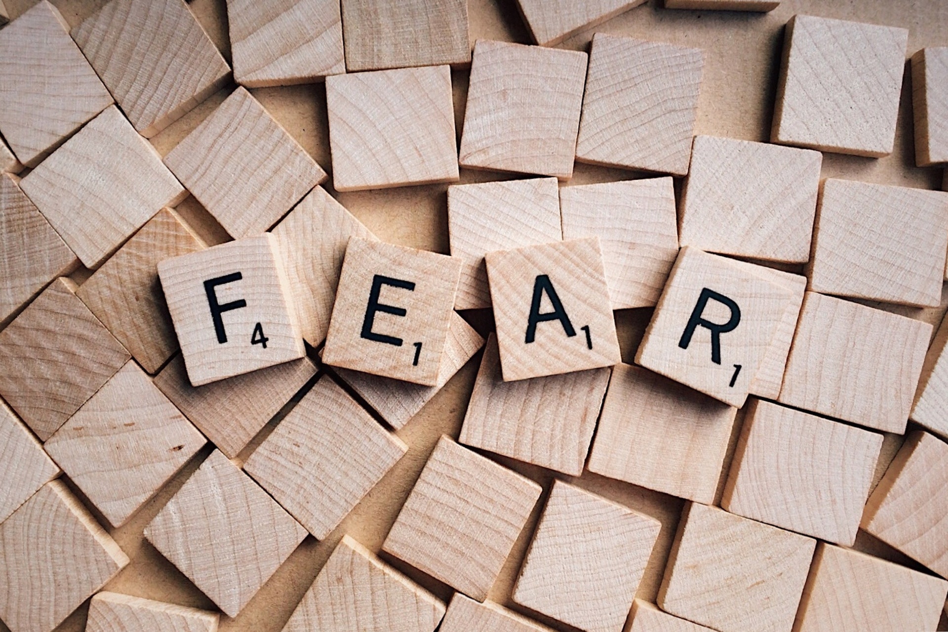 Чому виникає страх і як його уникнути  