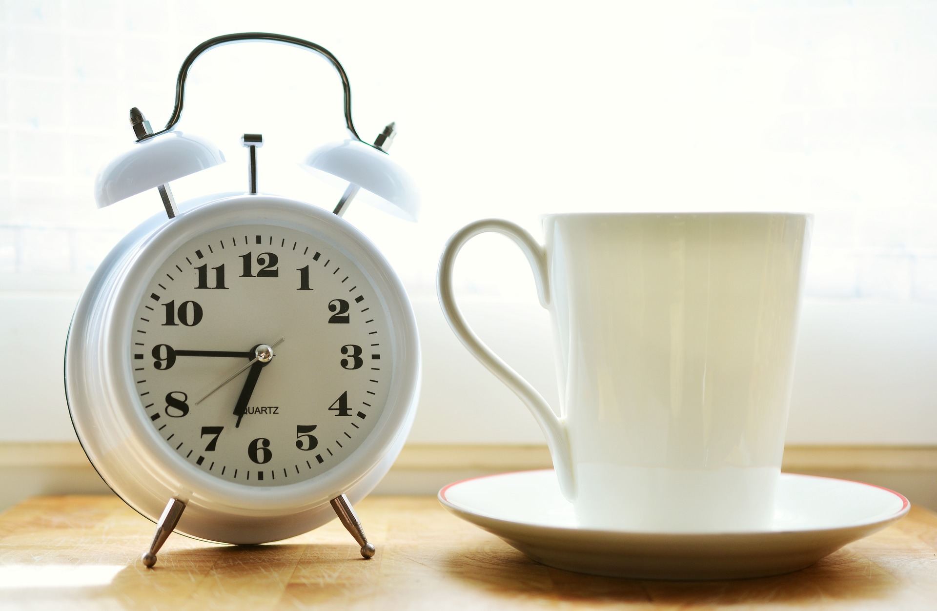 Як стати жайворонком і рано прокидатися: 18 практичних порад  