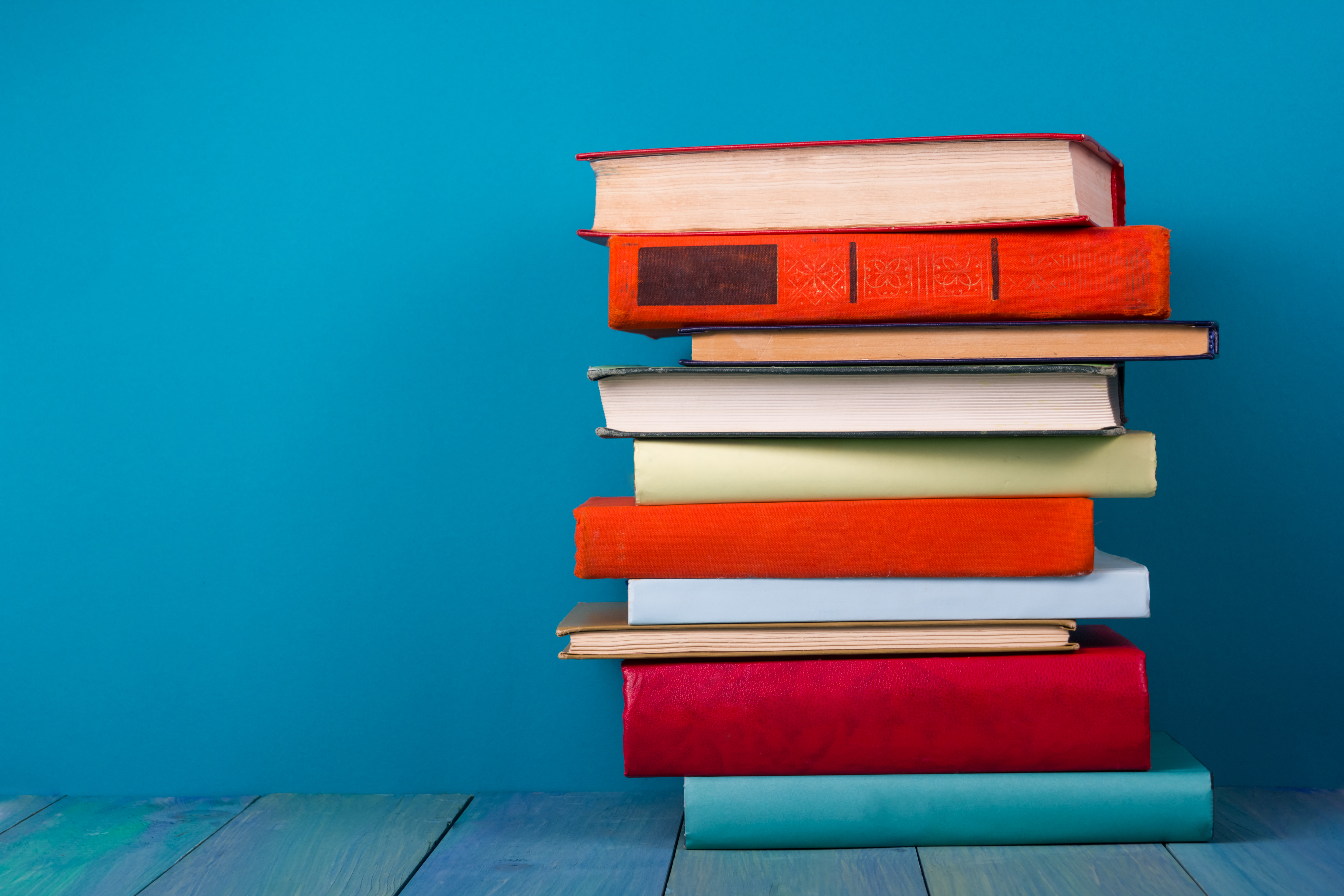 Книги, які варто прочитати підлітку: твори, які потрібні шкільною програмою  