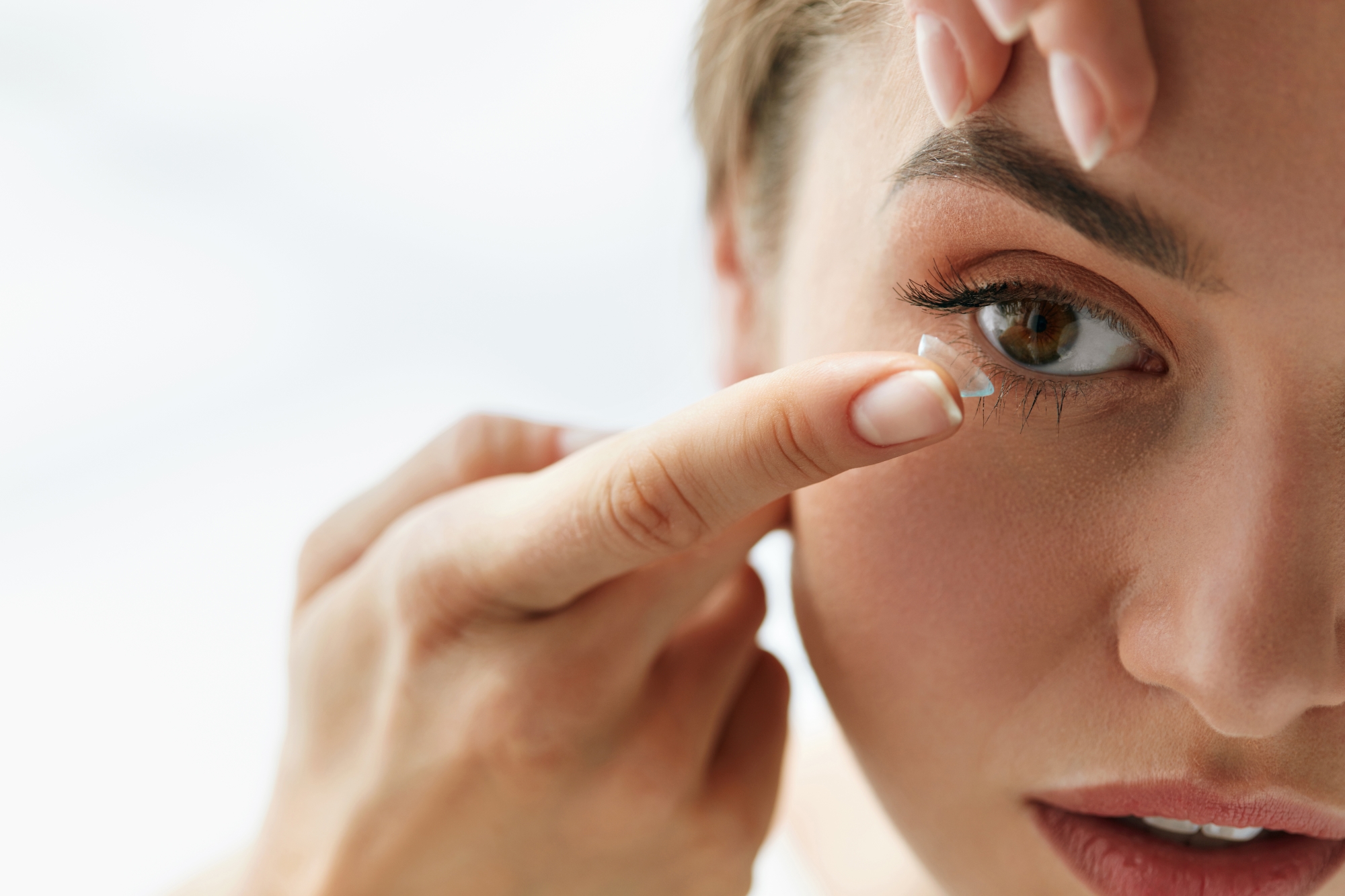 Що потрібно робити з зіпсованими контактними лінзами і чому це важливо знати  