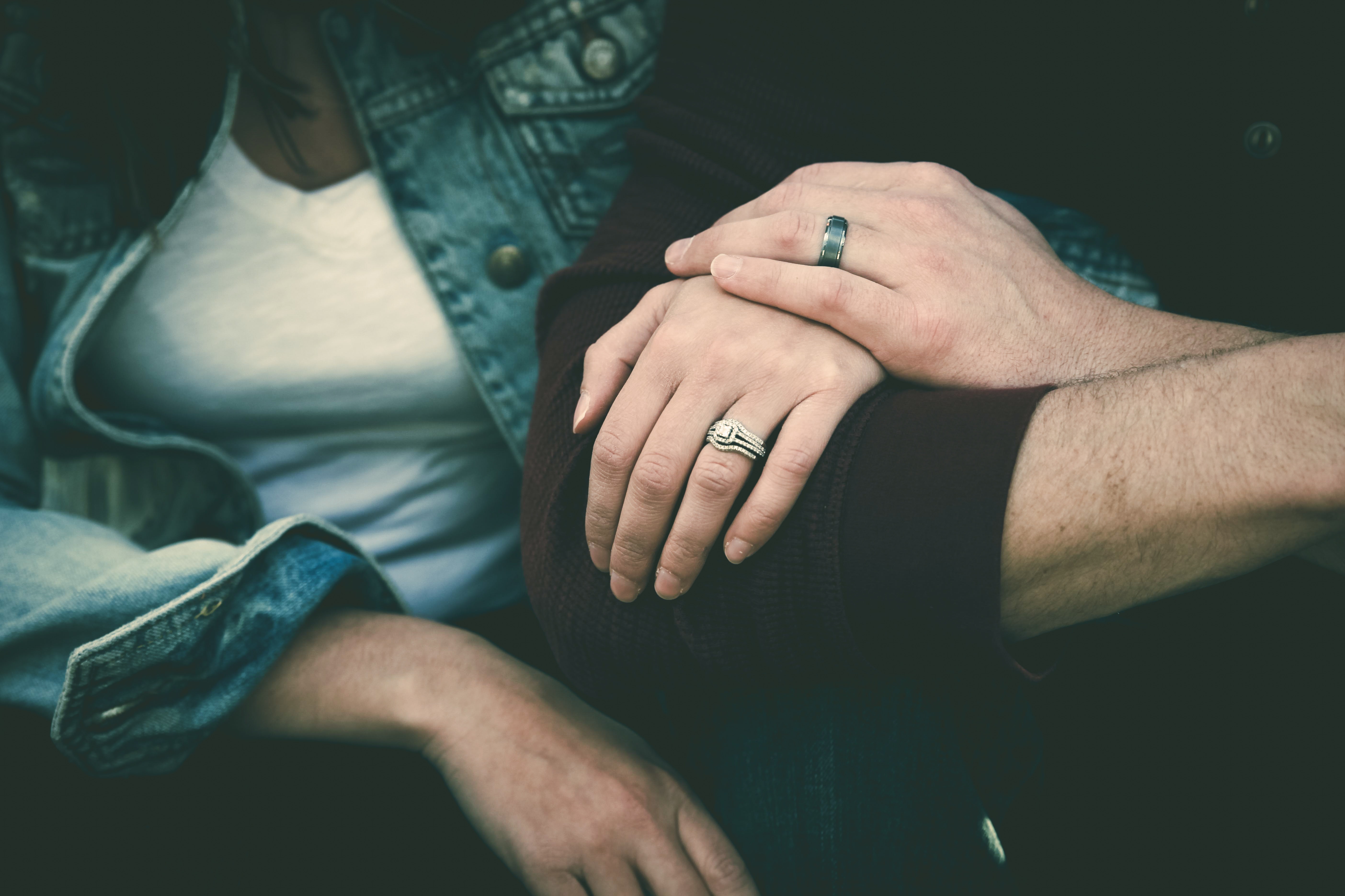 4 дієвих кроки, які допоможуть уникнути ревнощів у стосунках  