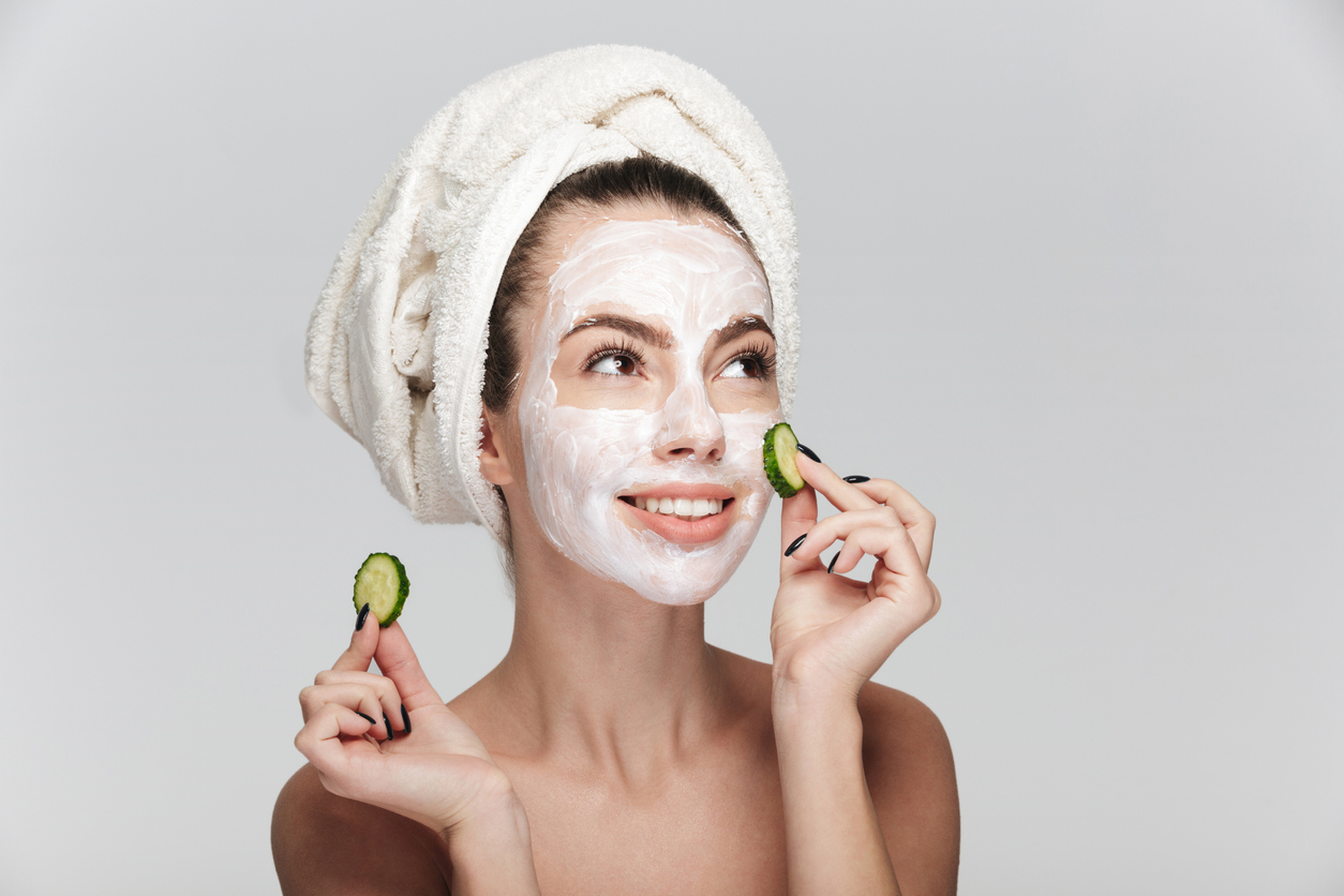 5 домашніх масок для обличчя, які допоможуть уберегти шкіру від зимових холодів  