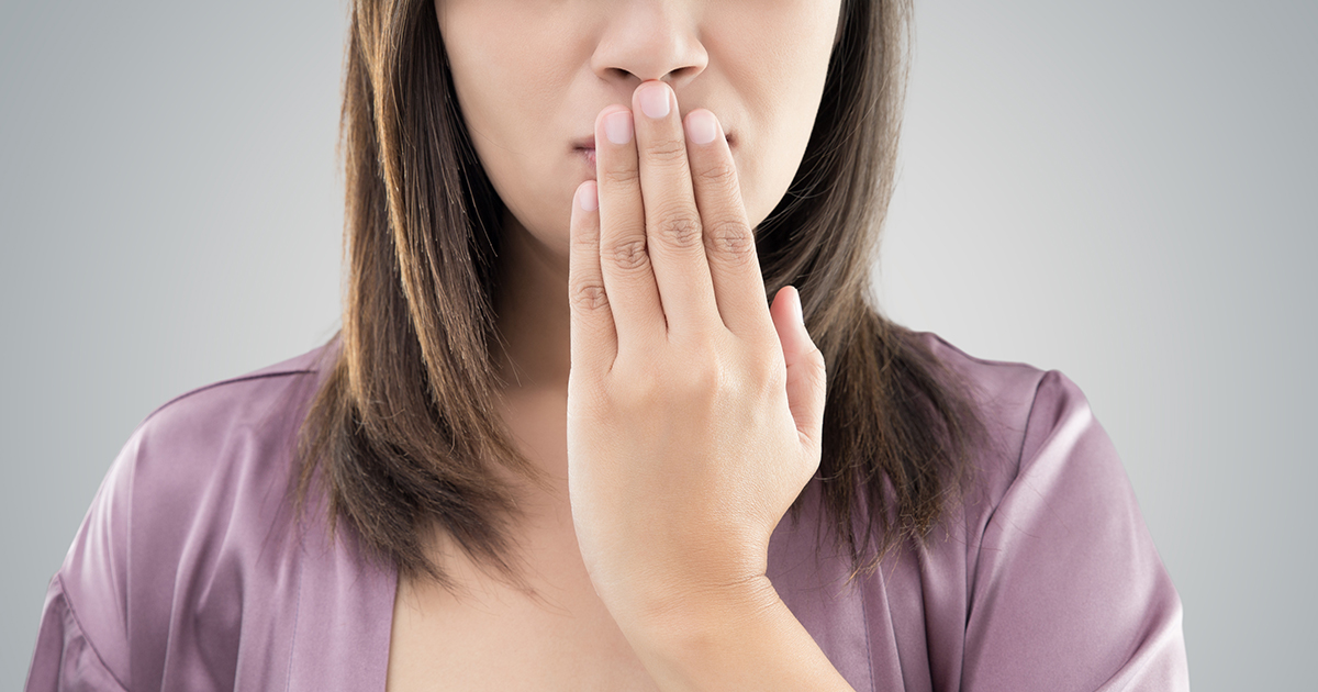 10 незручних причин неприємного запаху з рота  