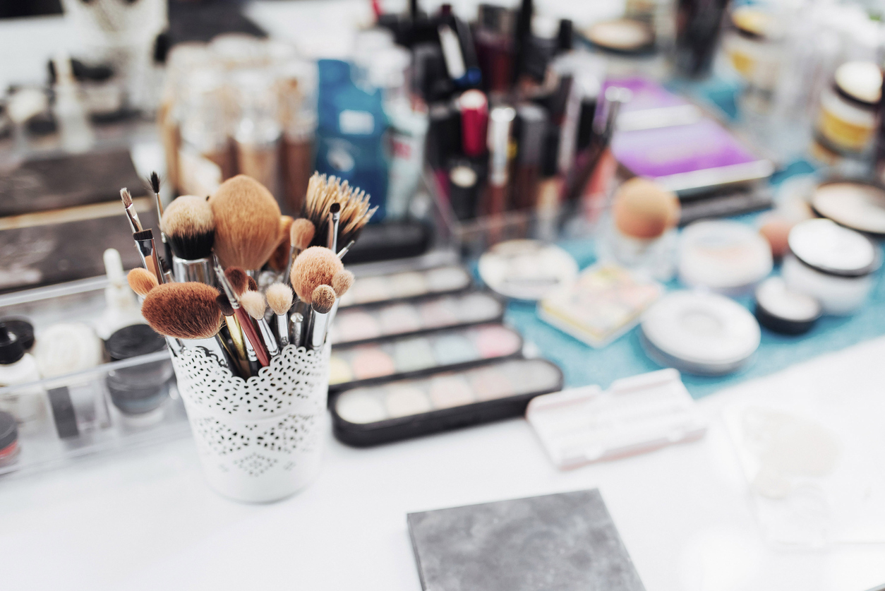 9 трюків, які допоможуть зробити професійний макіяж  