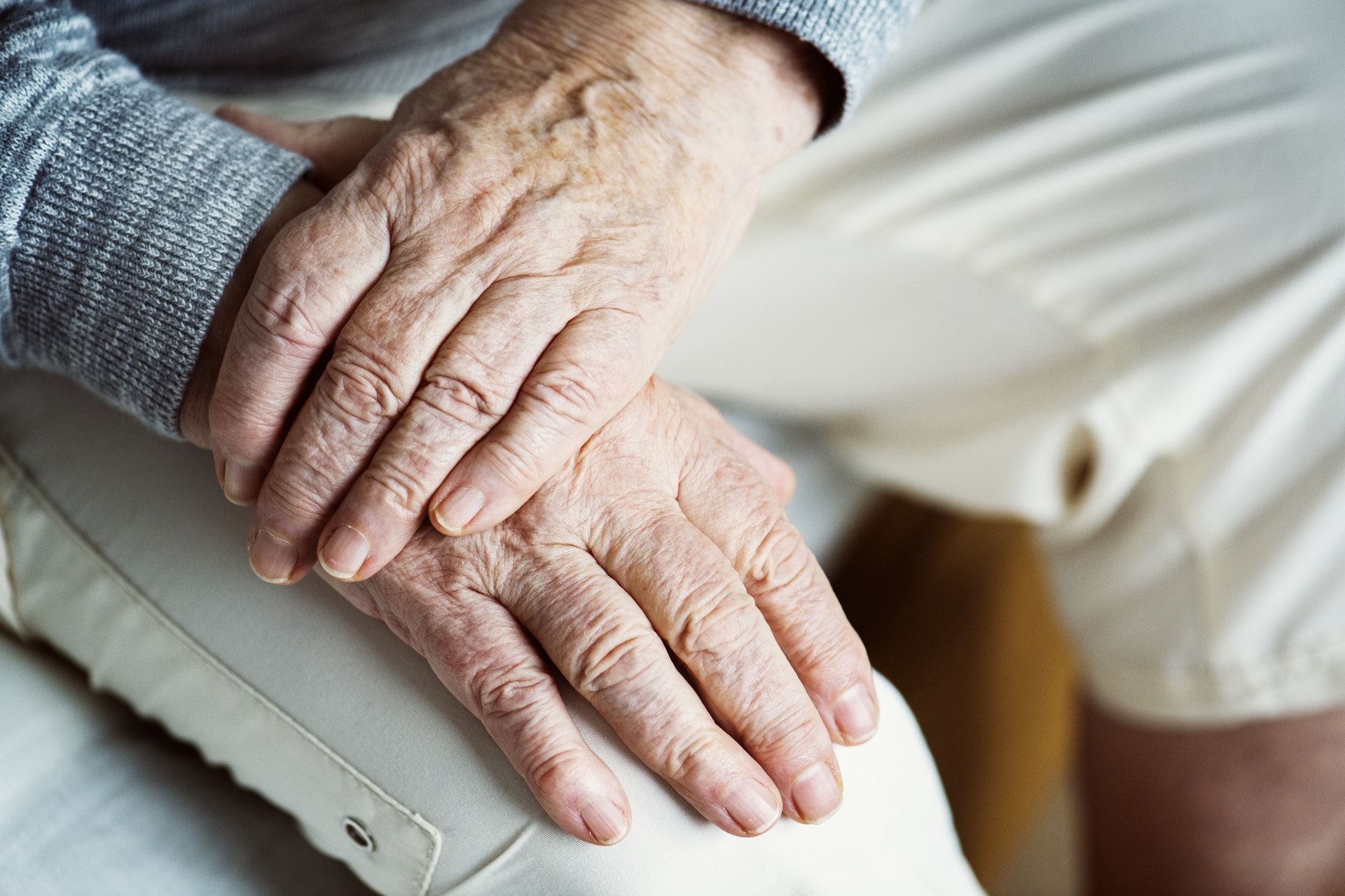 Як допомогти літнім людям залишатися здоровими і бадьорими  