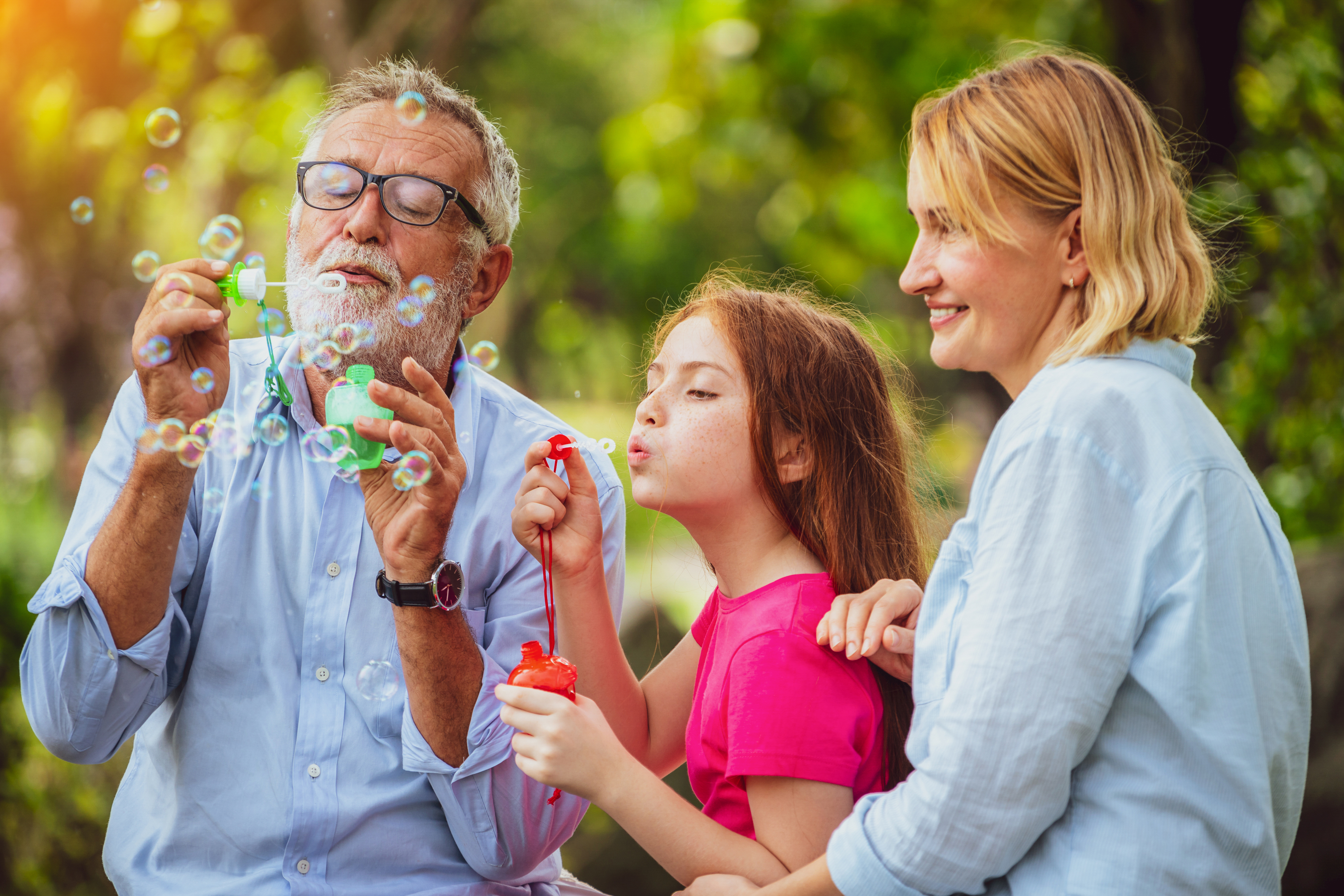 8 причин, чому бабусі і дідусі роблять наше дитинство чарівним  