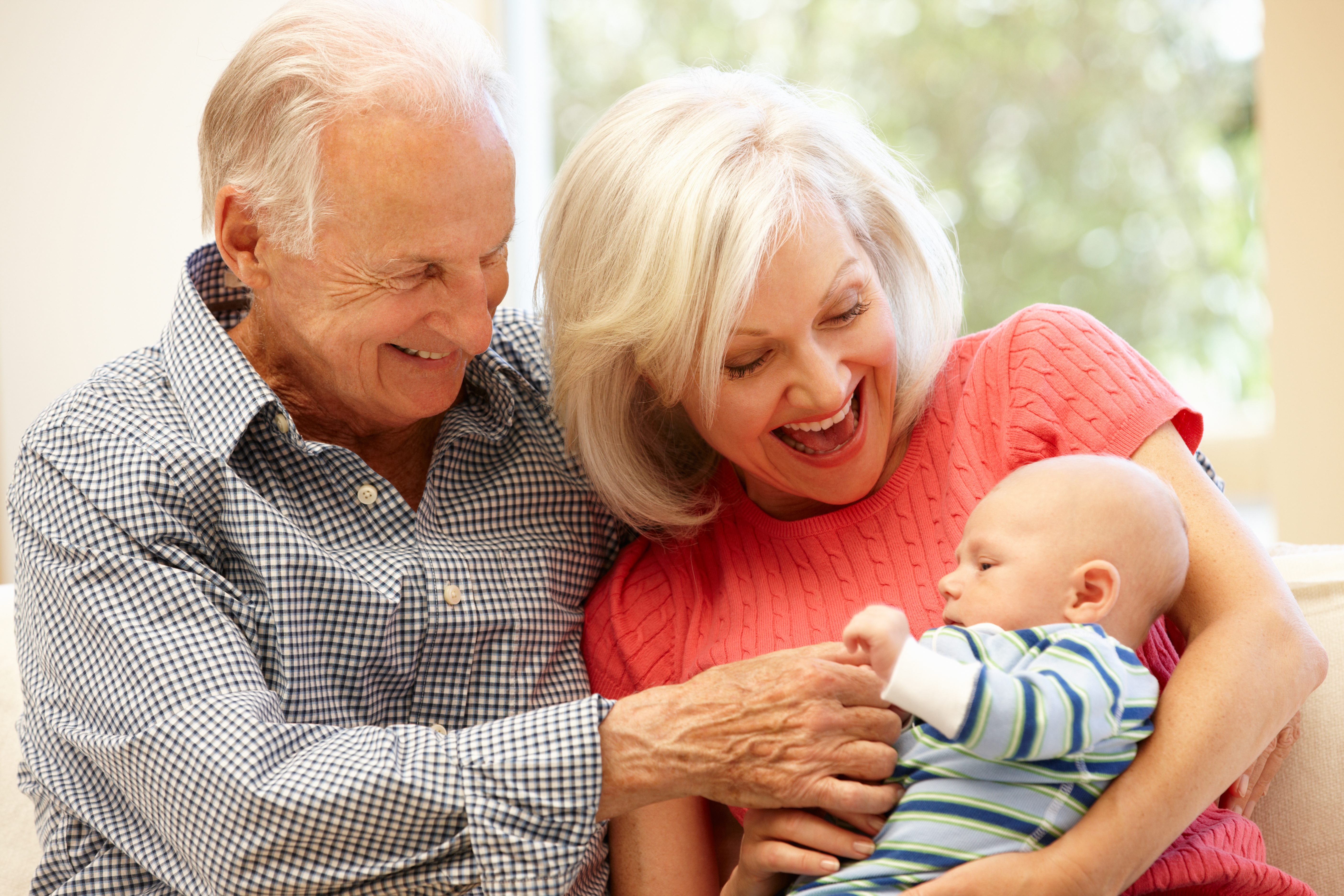 Топ-10 порад для бабусь і дідусів, які допоможуть взаєморозуміння з дітьми  
