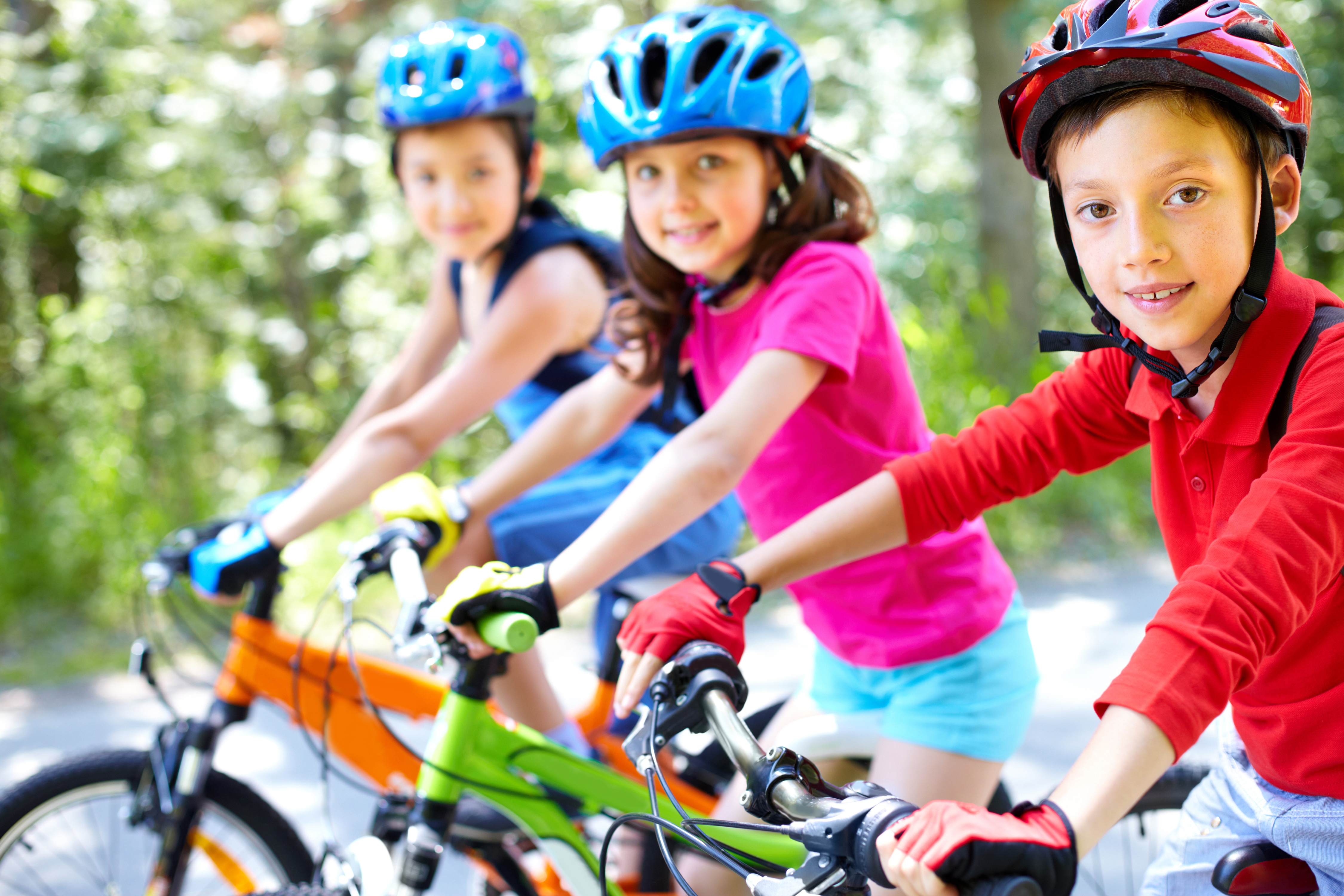Як навчити дитину кататися на велосипеді  