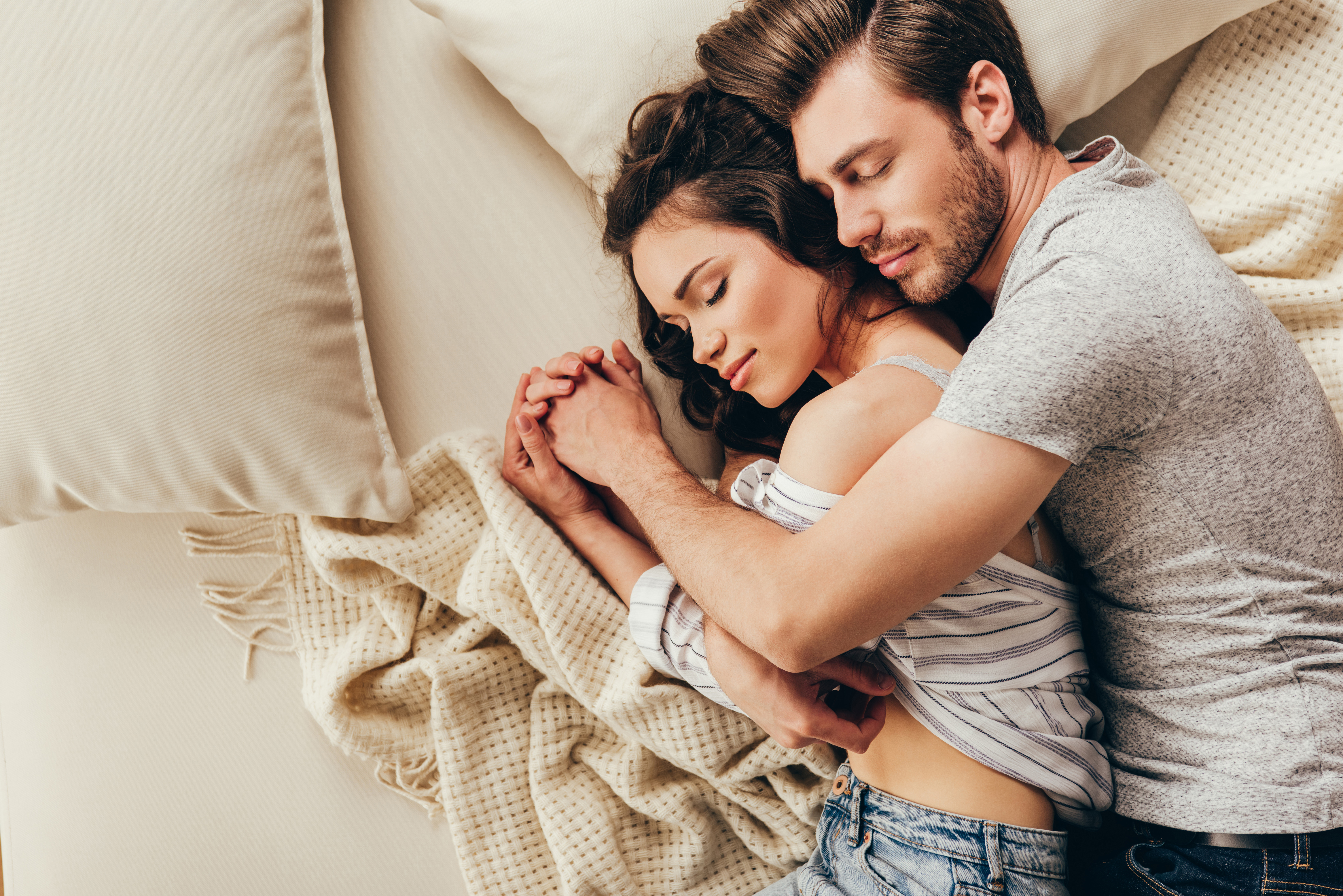  Поганий сон у чоловіків може стати причиною падіння рівня тестостерону, дослідження  