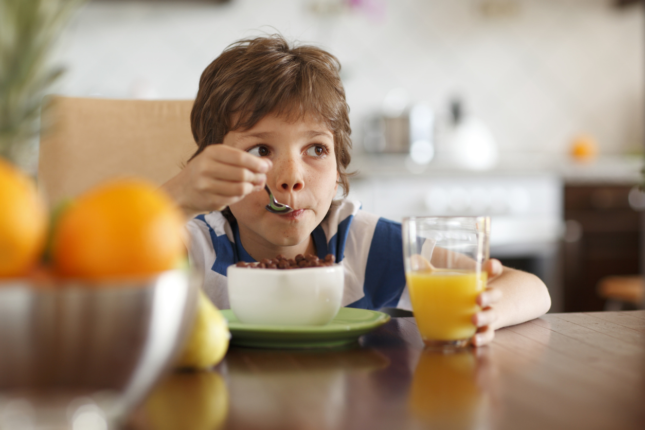 15 перевірених способів змусити дітей правильніше харчуватися  
