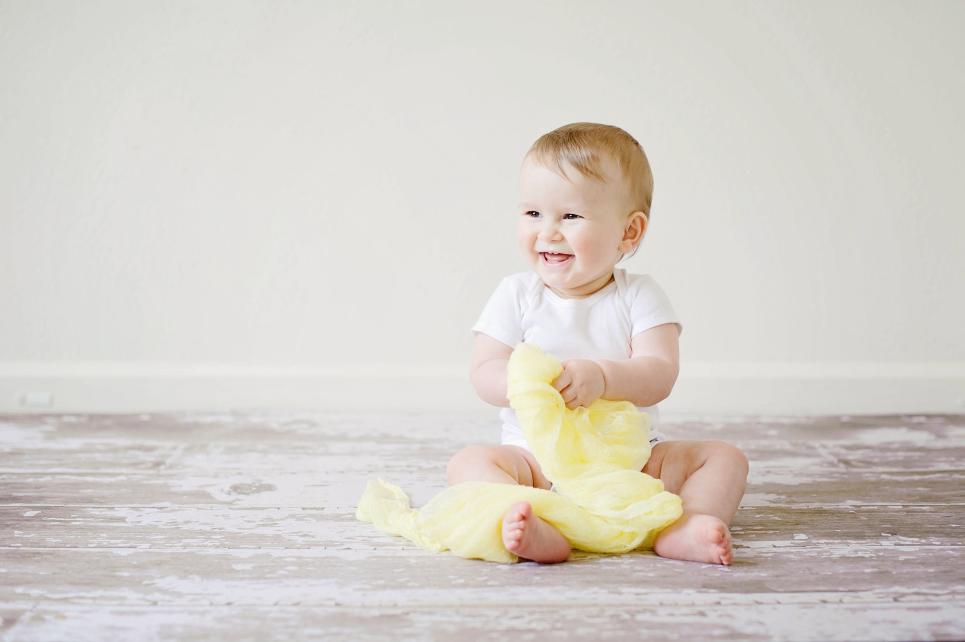 Науковий вердикт: діти почувають себе щасливішими, ніж з меншою кількістю іграшок  