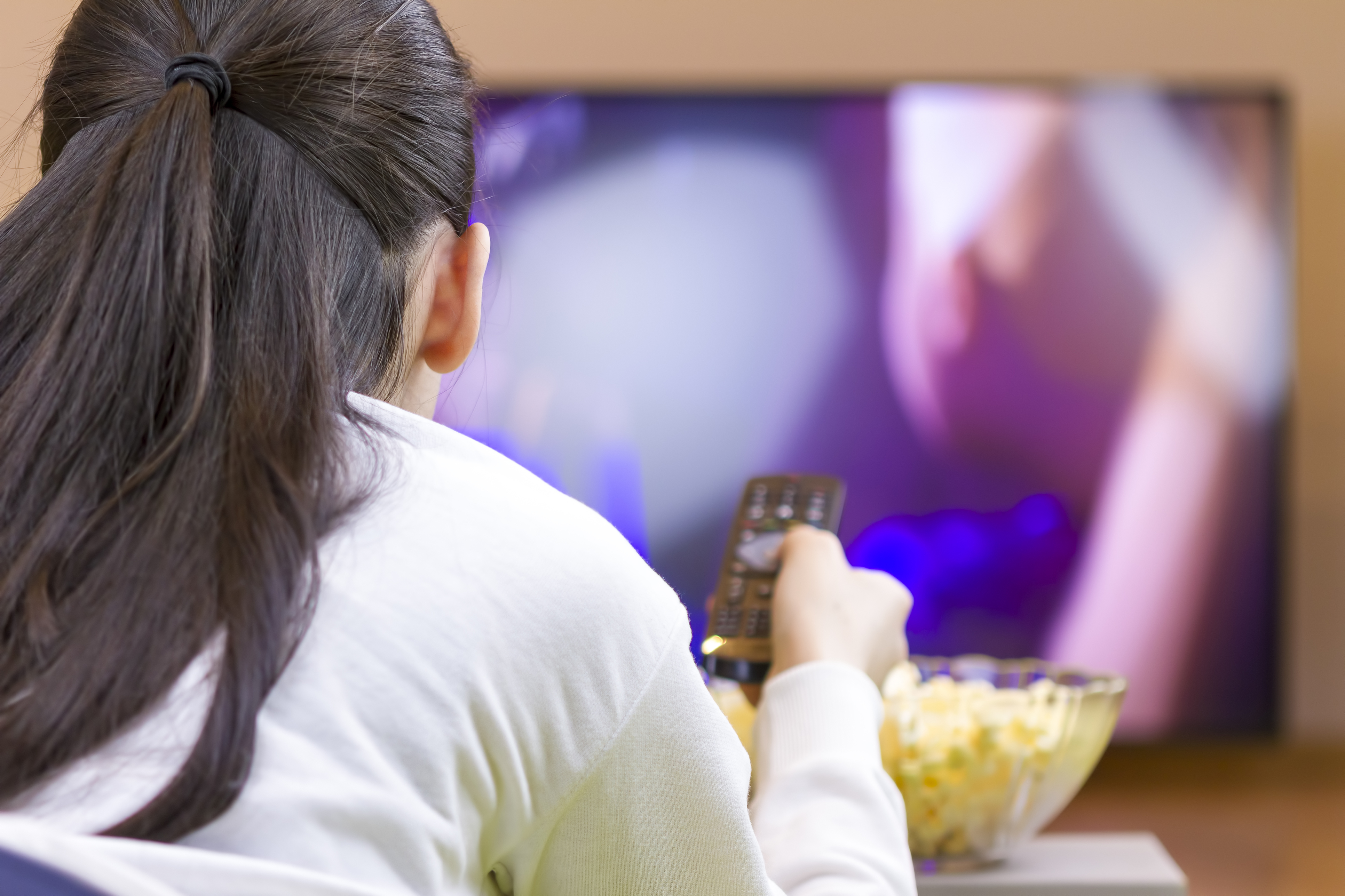 Що робити, якщо дитина дивиться фільми для дорослих  