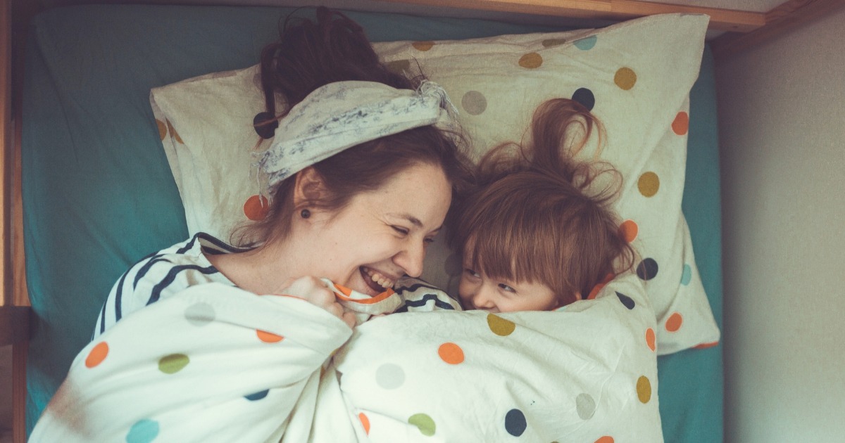 18 важливих питань, які варто задати дитині перед сном  