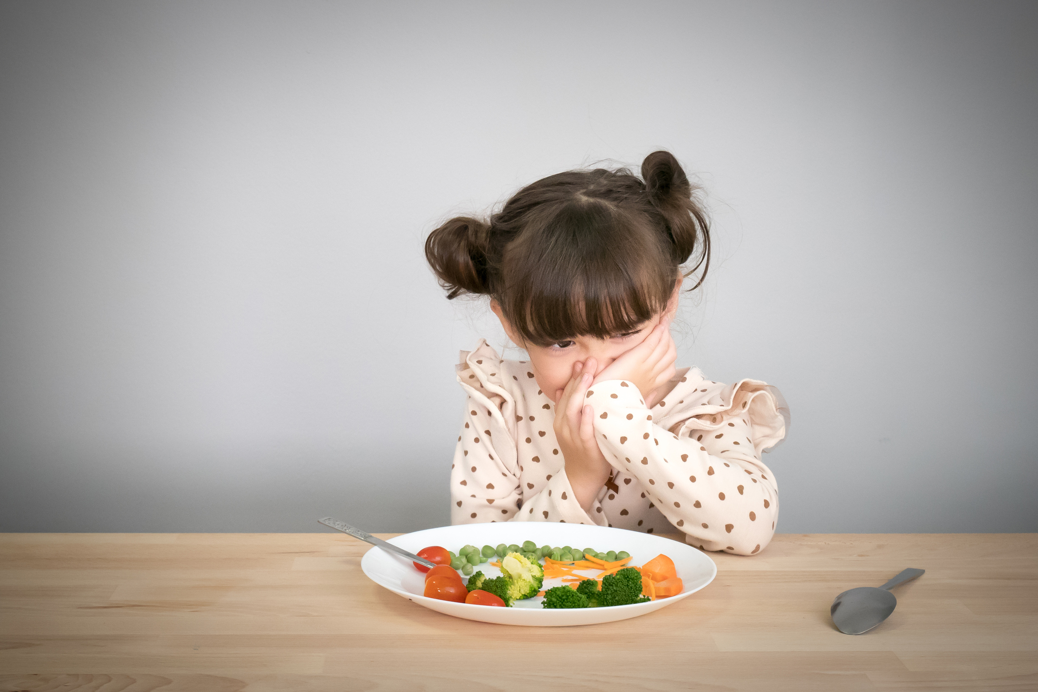 Корисні способи виховати в дитині здорові відносини з їжею  