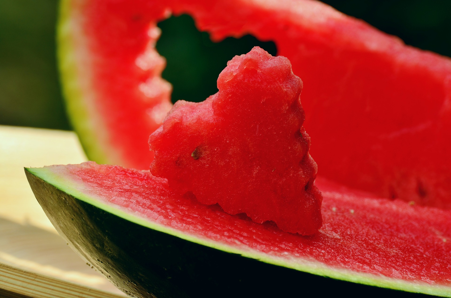 Кавунова любов: чому нам усім варто частіше їсти цю ягоду в сезон  