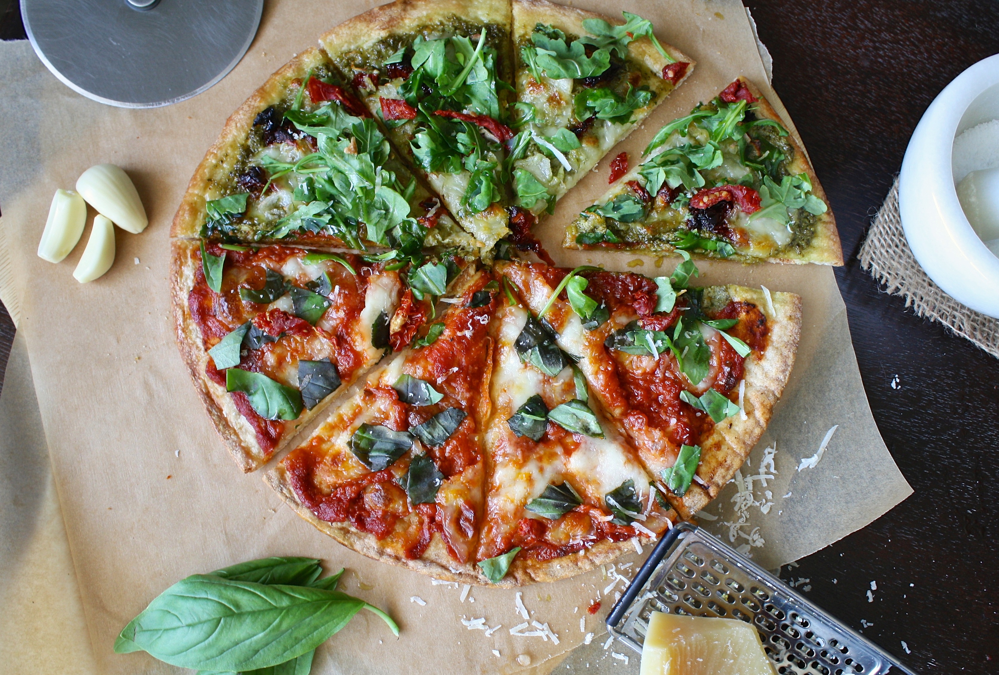 3 корисні рецепти піци, які готуються в духовці  