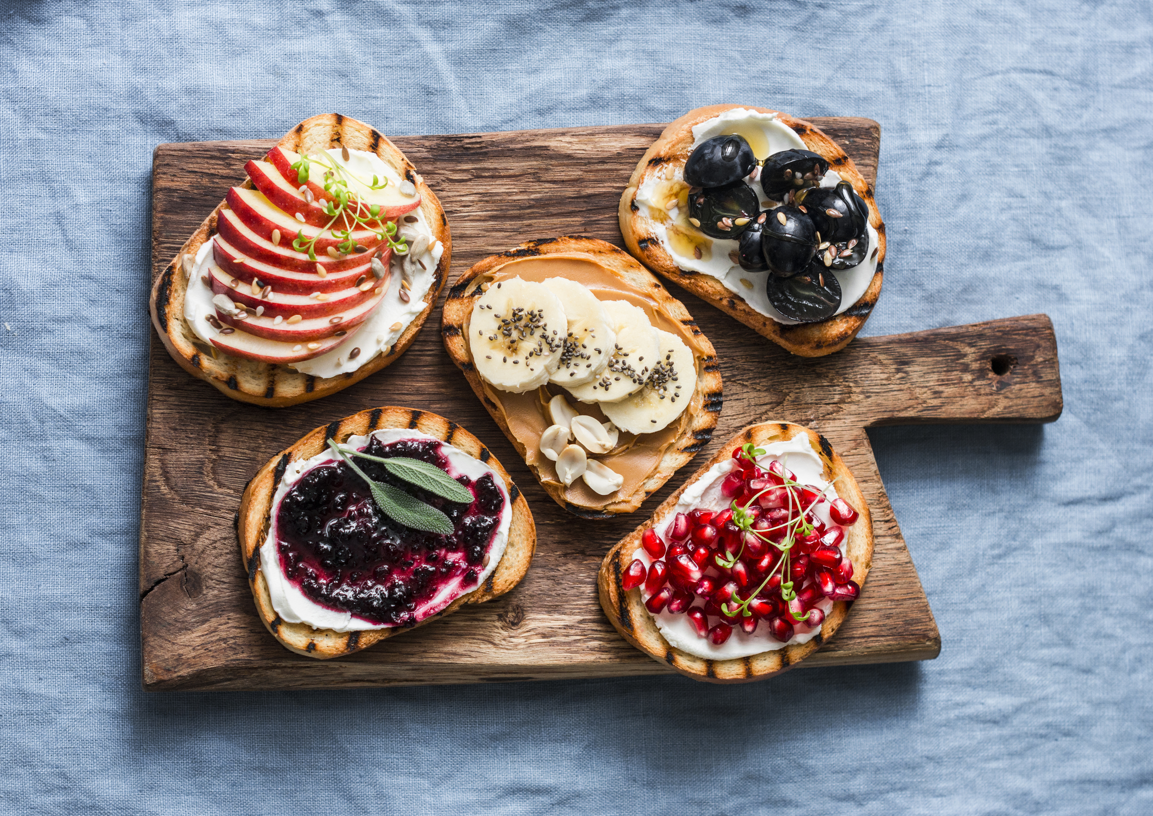 6 корисних рецептів бутербродів для різноманітного сніданку  