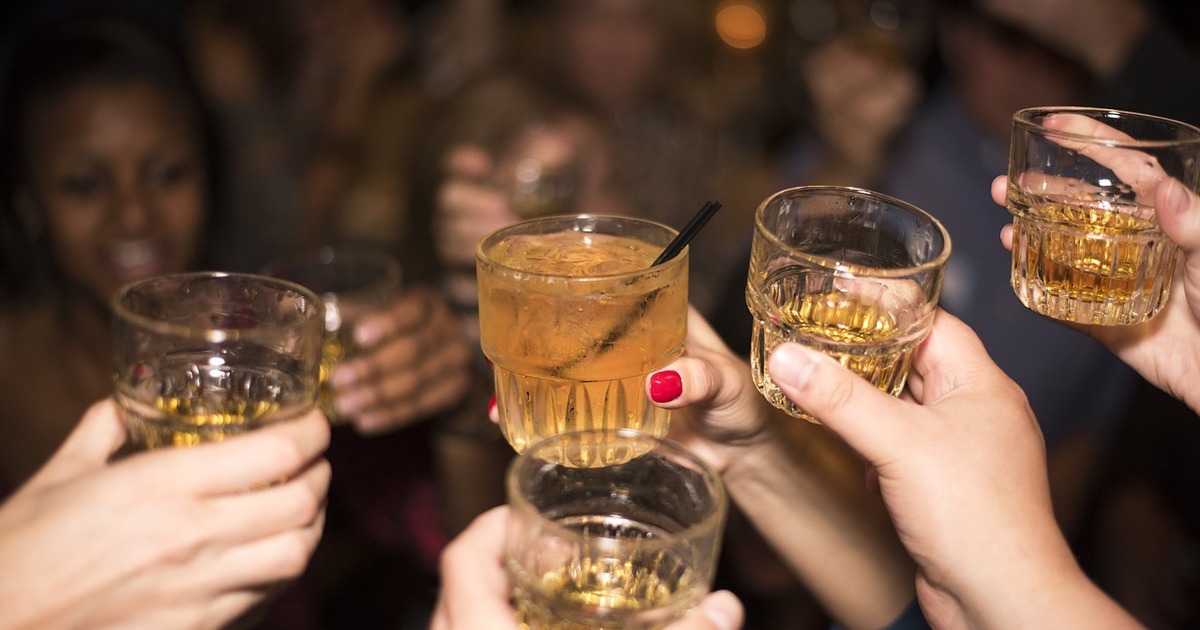 6 низькокалорійних алкогольних напоїв, які не так шкідливі для вашого здоров'я  