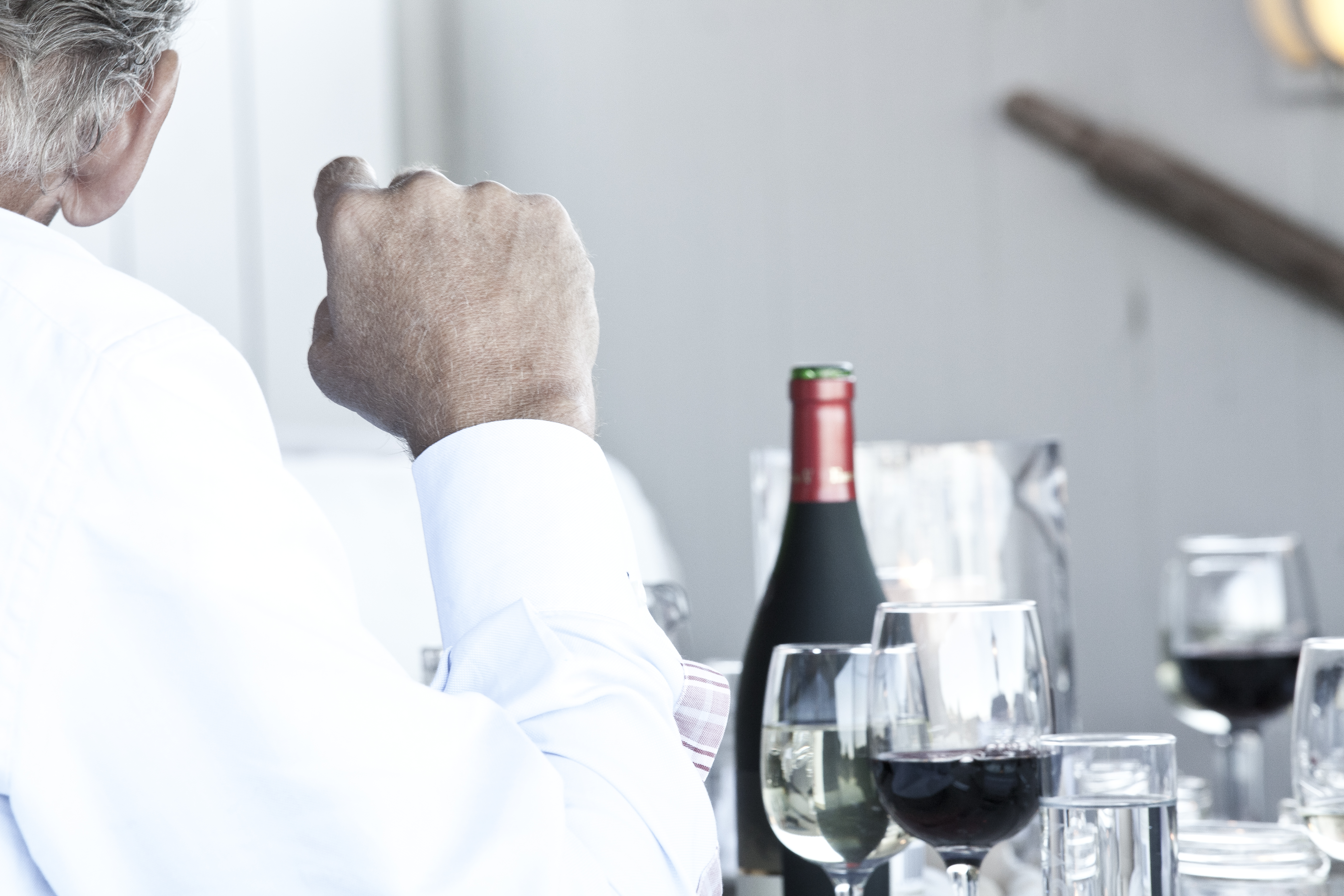 Алкогольна терапія: небанальні способи використовувати залишки вина  